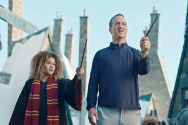 FULL VERSION - Peyton Manning - Universal Studios Vacation Quarterback - Super Bowl (2018)