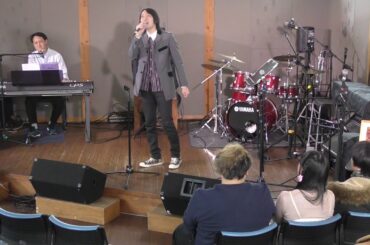 クロスストリート年末ライヴ　紺野豊(vo) with ピアノ即興詩人かわせひろし🎵