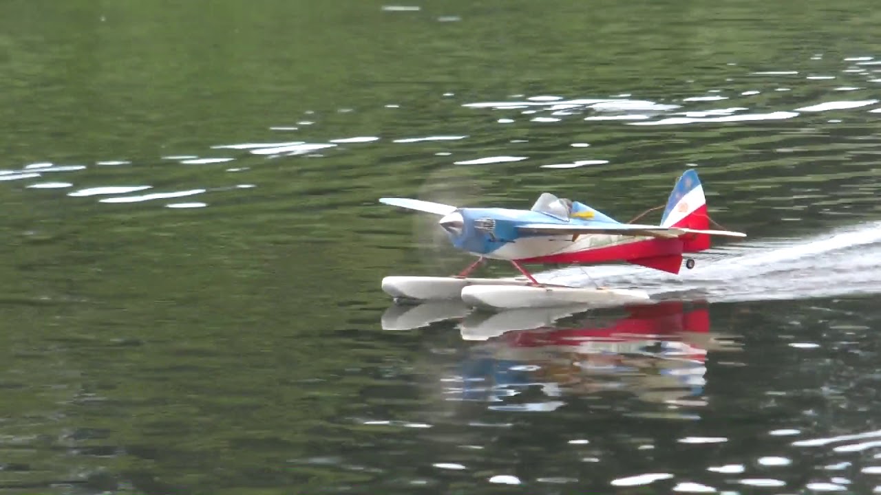 レーサー RC水上飛行機