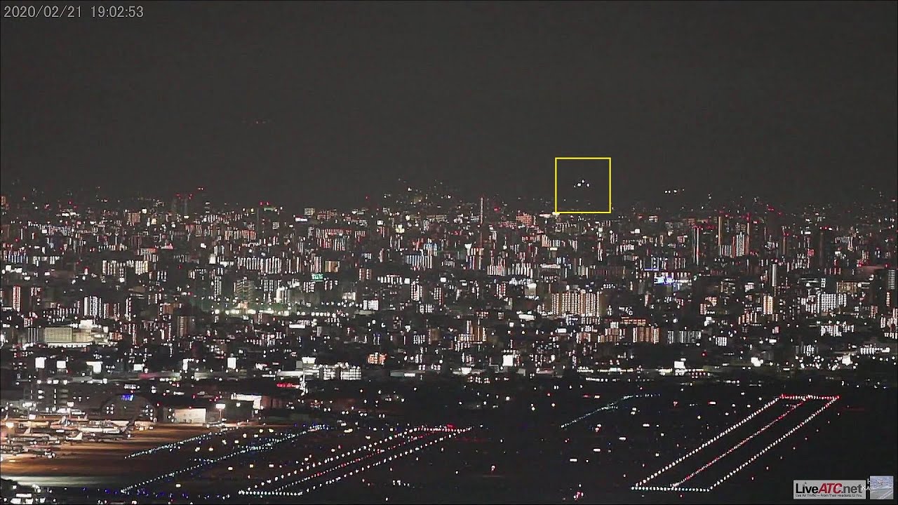 2020.02.21 青森発ANA1856 滑走路32Lへのビジュアルアプローチ｜大阪空港ライブカメラ