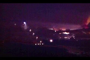 広島空港､アシアナ機滑走路逸脱＝脱出したシンガポール人の男性撮影