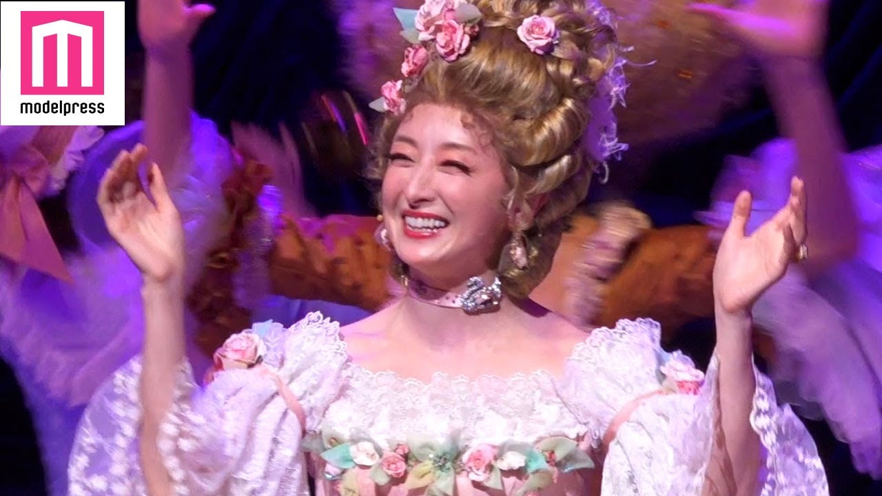 花總まり&ソニンが美声響かせる!ミュージカル「マリー・アントワネット」公開ゲネプロ