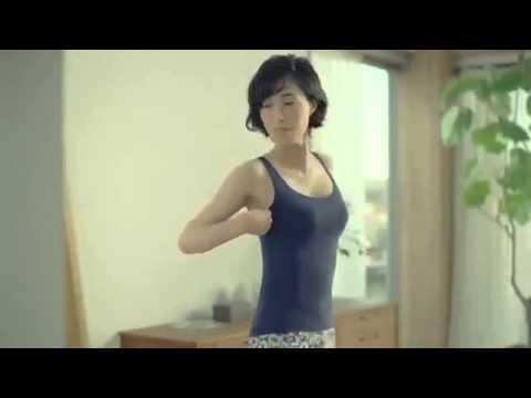 吹石一恵6年目のブラトップ乳揺れが激しい。