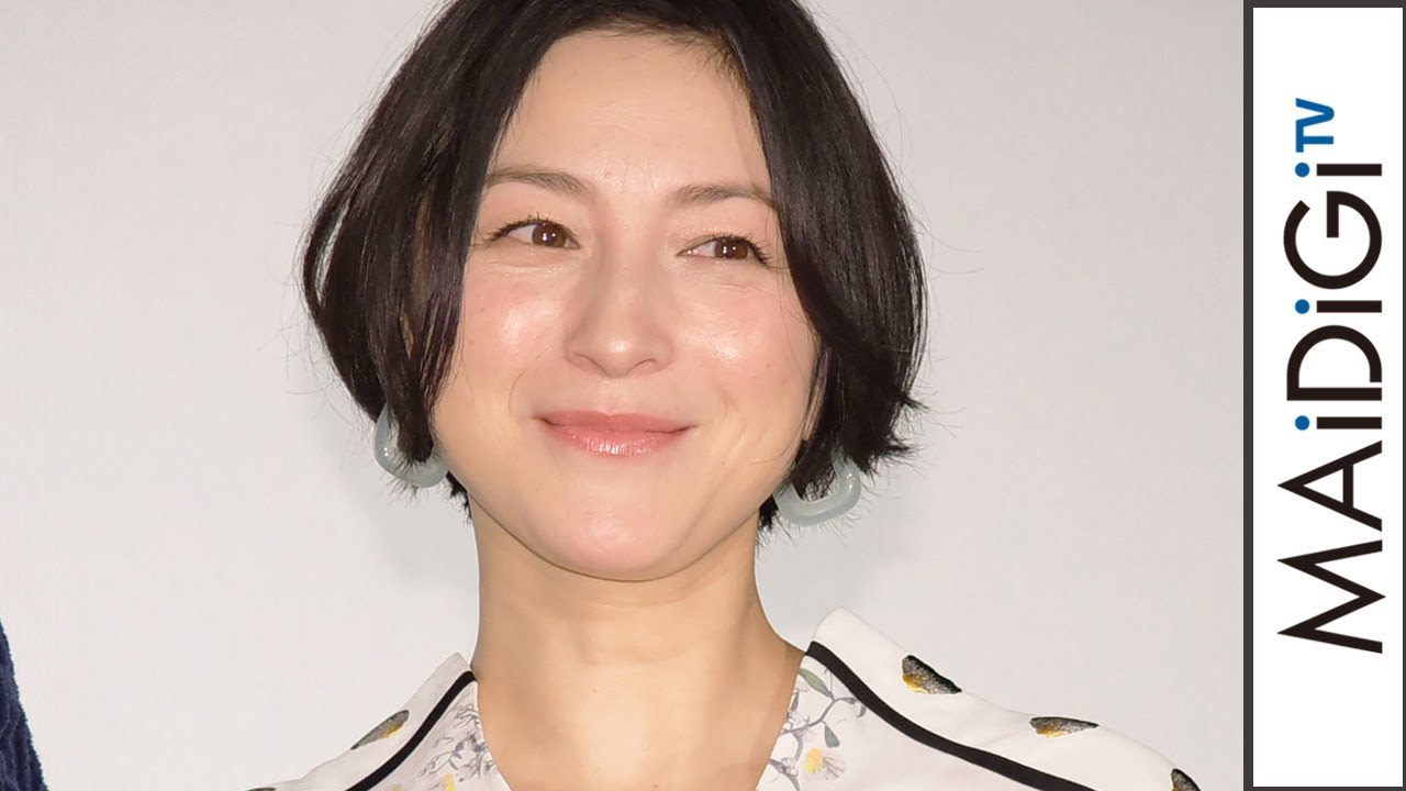 広末涼子、花柄ワンピで一足早く春ムード レースパンプス&リングで洗練された着こなしに