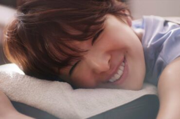 吉瀬美智子、思わず声出てしまう“もみほぐし”テクニックに驚き 「りらくる」新CM「選ばれてNO.1」編