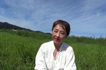 行く夏や遥かなる雲湧きやまず 夏目雅子