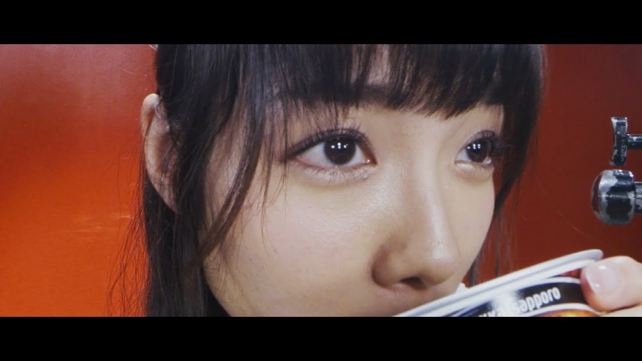 グラドル・今野杏南が辛さに悶える!複数カメラに囲まれ胸元が熱気立つ・・・ 激辛スープ辛王「辛萌え動画」