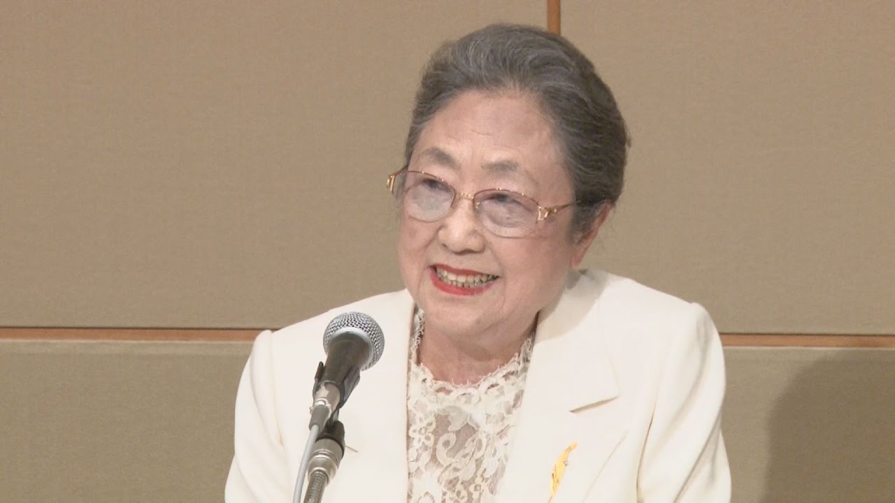 鼻歌を歌うように 佐藤愛子さんに旭日小綬章