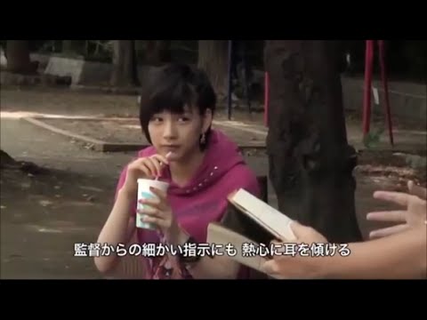 【映画予告編】『カラスの親指』メイキング&予告編|出演:#能年玲奈(#のん)#阿部寛 村上ショージ 石原さとみ 小柳友/監督:伊藤匡史  ♫ スクランブル(泉沙世子)