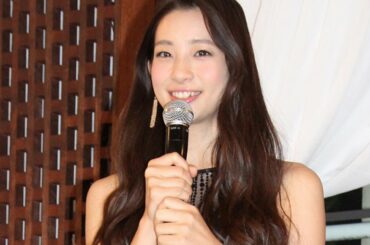 足立梨花、タイトな黒のミニワンピで美脚披露!「もう少し胸があったら……」と自虐も 映画「トランスポーター イグニション」トークイベント1 #Rika Adachi #event