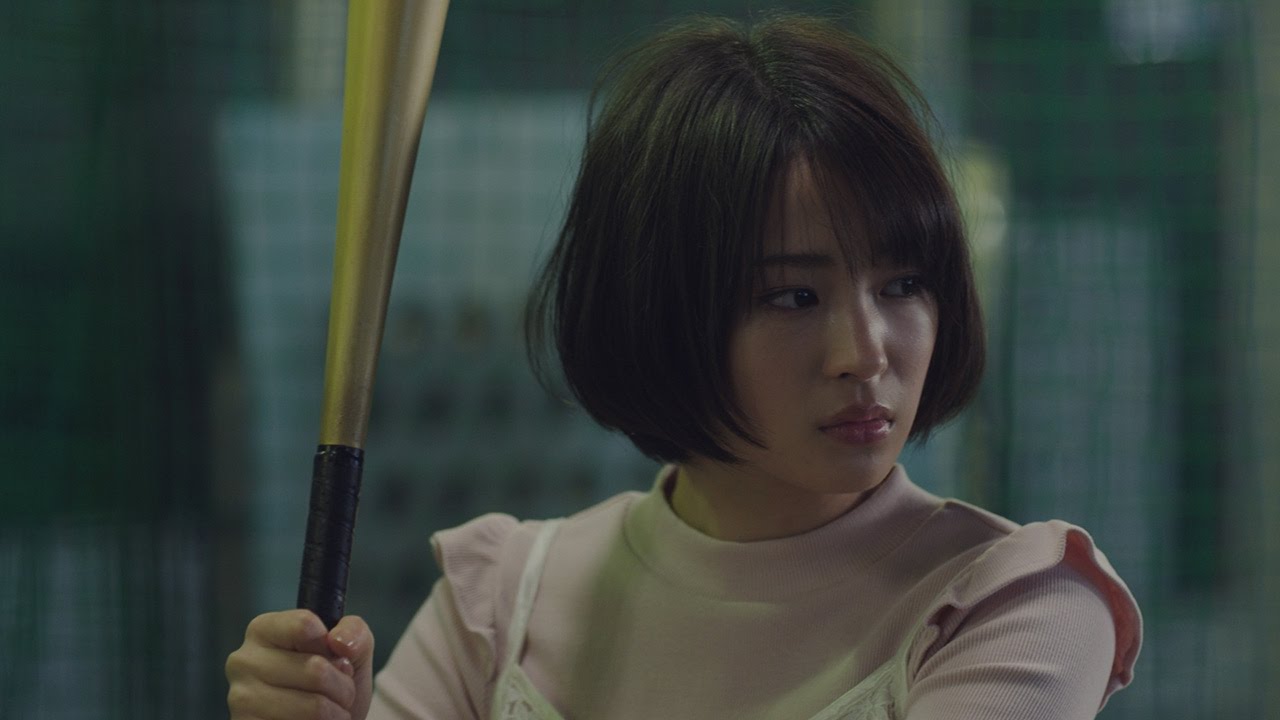 広瀬すず、宮崎あおい&鈴木京香とバットを“フルスイング” earth music&ecology新CMで