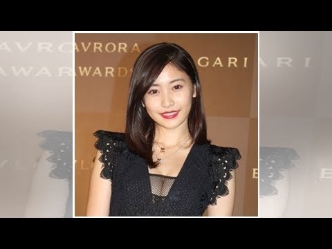 佐野ひなこの豊満バスト&美腹筋あらわなビキニ姿に「美ボディすぎ」の声| News Mama