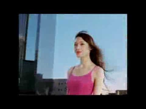 栗山千明 ユニクロ CM ブラトップ