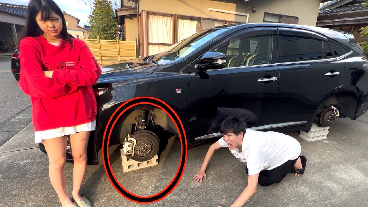 妹の車が破壊されてタイヤ盗まれた。さすがにアンチ許せない大激怒