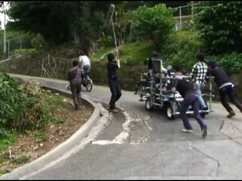 宮﨑あおい CMメイキング earth music&ecology「自転車&ぐるぐるバット」篇