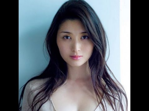 橋本マナミ、衝撃コラボ本!紀信氏絶賛