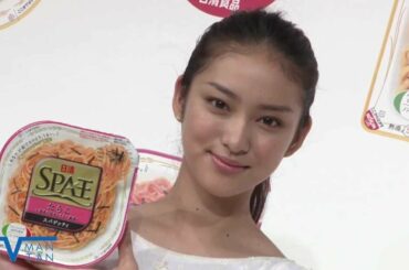 武井咲 恋愛はあっさり派? 日清SPA王 新CM発表会