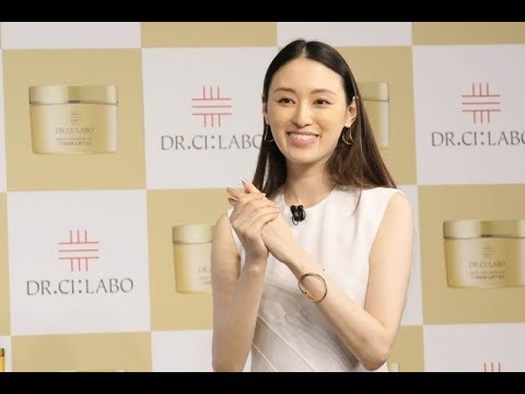 女優の栗山千明(35)が19日、都内で行われたドクターシーラボ『アクアコラーゲンゲル エンリッチリフトEX』新商品発表会に出席。3月に芸能事務所のスペースクラフト・エンタテインメントを退社し独立して以