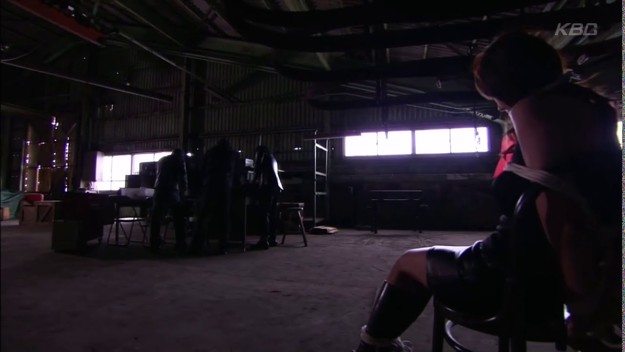 警部補矢部謙三 原幹恵 拘束