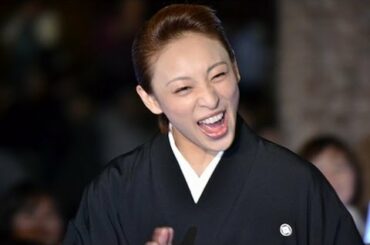 可愛いトップコンビが大劇場に別れを告げました