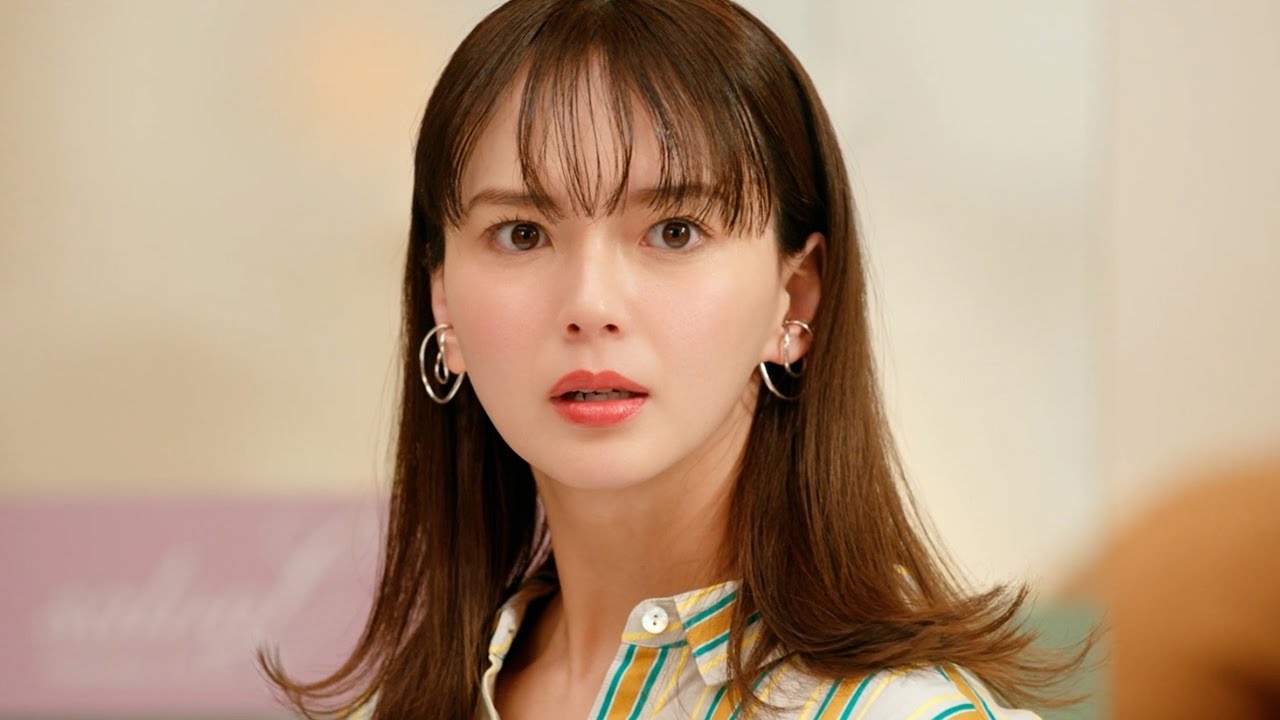 多部未華子、困惑!東京03角田の知ったかぶりが超ウザい LINE法人向けサービス新CM