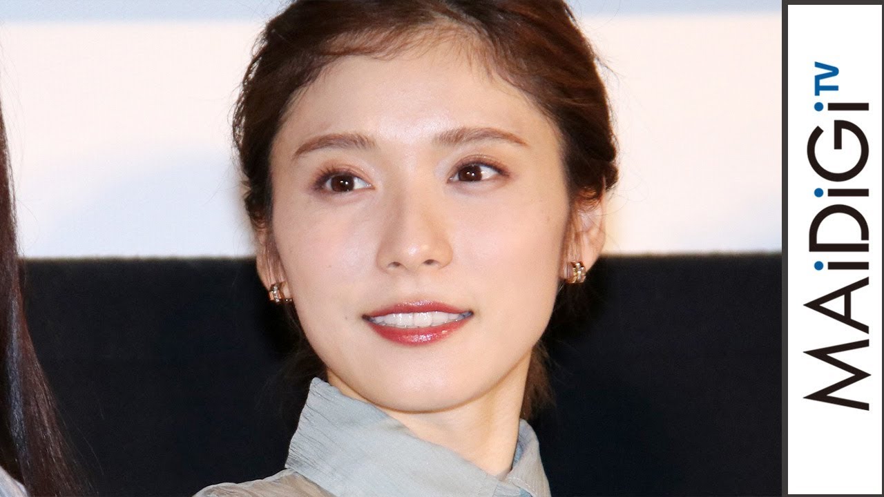 松岡茉優、クライマックスシーンで涙「濃度、密度がとてつもない」 「バースデー・ワンダーランド」初日舞台あいさつ