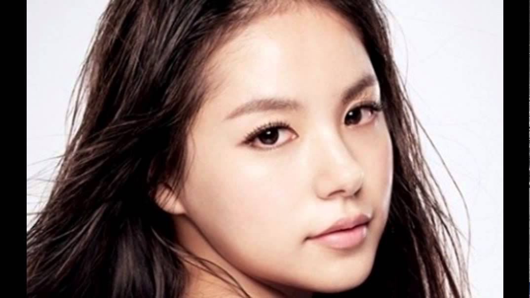 綾野剛、沢尻エリカとのプライベートを明かす「俺も沢尻会の傘下」