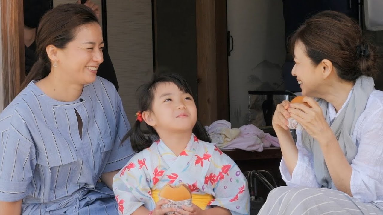 尾野真千子、風吹ジュンと優しい母娘の空気感 22年ぶり共演/マクドナルドCM+メイキング+インタビュー