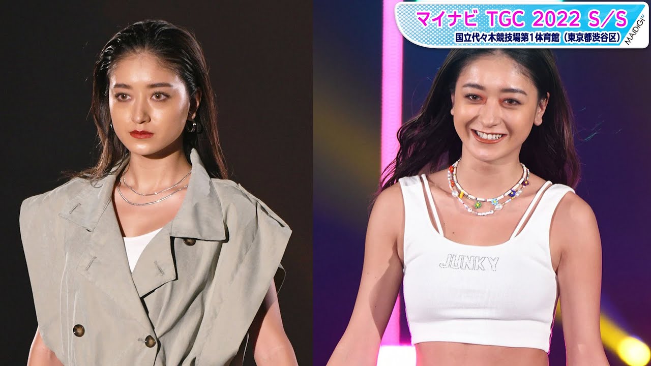 みちょぱ、ショートスリーブのトレンチコートでクールに ブラトップ×超ミニボトムで美脚ランウエーも