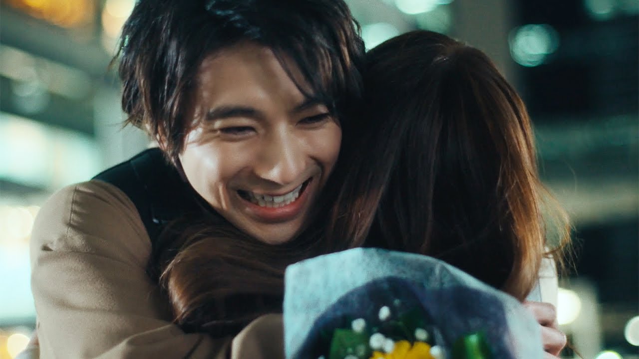 川口春奈&山田裕貴、遠距離カップルに 再会してギュッとハグ! ショートドラマ「上京エール」第1~4話