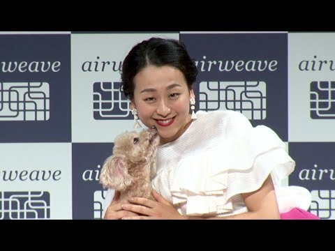 浅田真央「親ばかです」、愛犬エアロとCMで共演