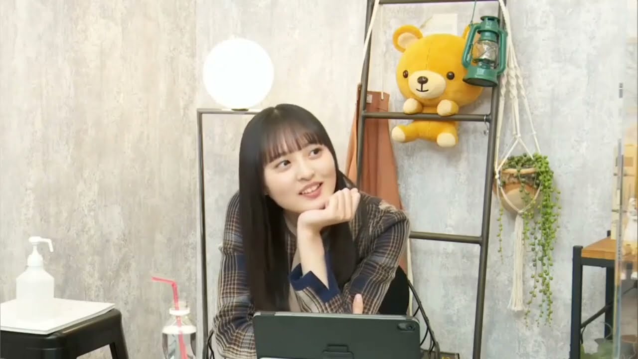 遠藤さくら&賀喜遥香 《キスの手裏剣》