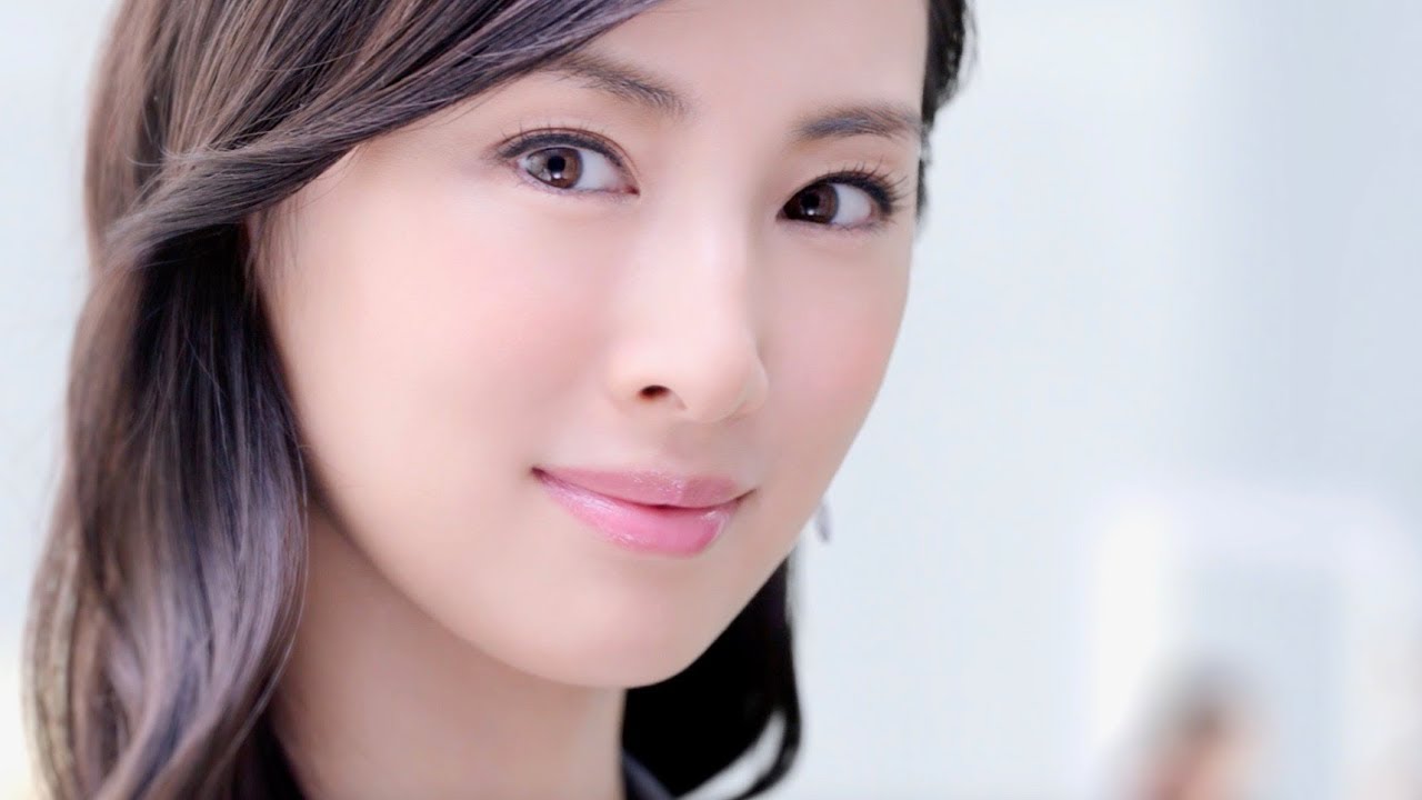 文句なしに美しい!北川景子の完璧すぎる流し目/AirFlex新CM「空調鑑定士 そこはきっと(冷房)」編