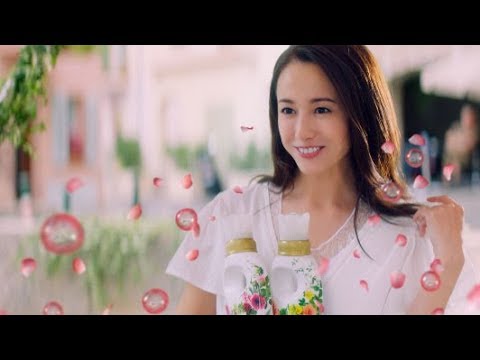 沢尻エリカ、南仏ニースで小鳥と語らう 柔軟剤新シリーズ『レノアハピネス ナチュラルフレグランス』新TV-CM