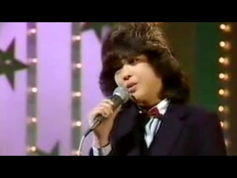 松田聖子 風立ちぬ 都会の女子高生 vs 雪国の女子高生 ブレザーもセーラーも似合うが下半身がどうなっているのかちょっと気になる雪国の聖子ちゃん