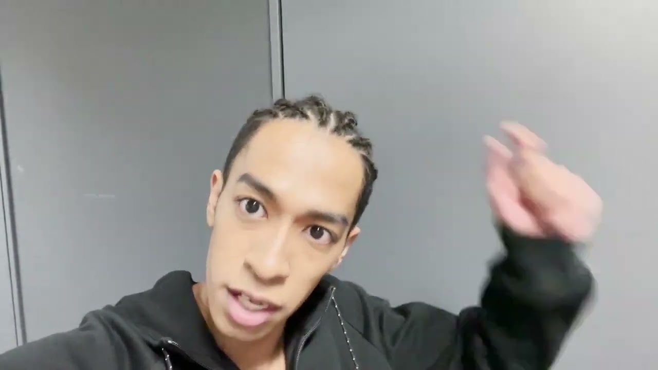 草間リチャード敬太「燃やせカラダ」