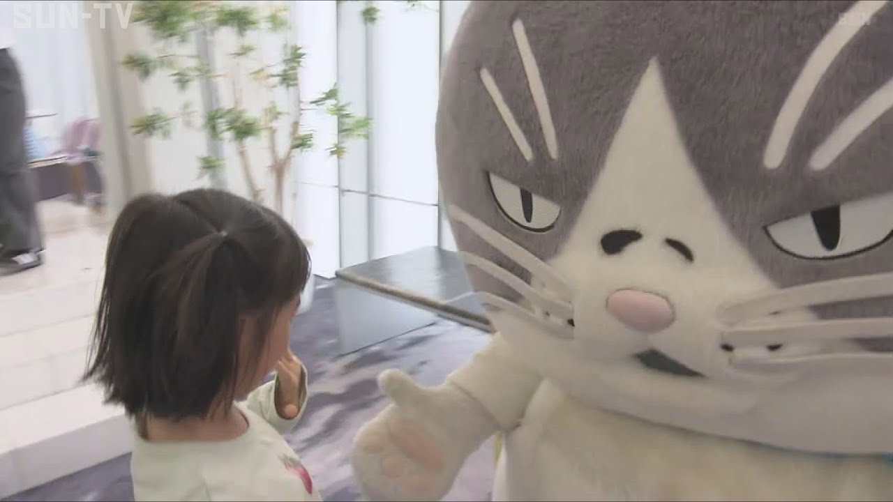 神戸新聞に連載された創作童話「かなしきデブ猫ちゃん」の原画展