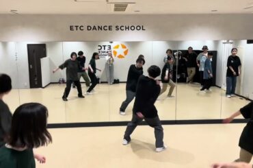 【House Dance Lesson】music : Labyrinth / The Burning Deadwoods, 鷲尾伶菜