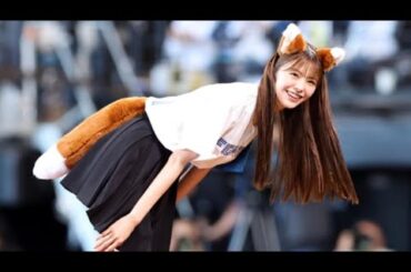 ふりふりしっぽに見入ってしまう🫣💕【日本ハム】モデル・女優の鈴木ゆうかが“きつね始球式”あの耳としっぽを付けて華麗に投球　エスコンフィールド北海道日本ハムファイターズ