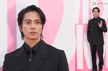 山下智久、オールブラックのスーツ姿で登場　「ミスディオール展覧会」の感想も語る　『ミスディオール展覧会ある女性の物語』フォトコール