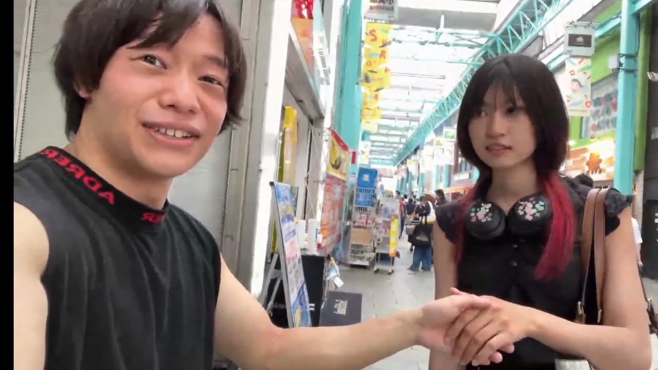 吉祥寺 散策ライブ 志田未来似の百合♡美女とスキンシップ測ろうとするパパ30歳(独身矛盾男) beautiful woman Japan Tokyo Kichijoji station live