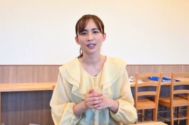 佐賀新聞創刊140周年メッセージ・優木まおみさん
