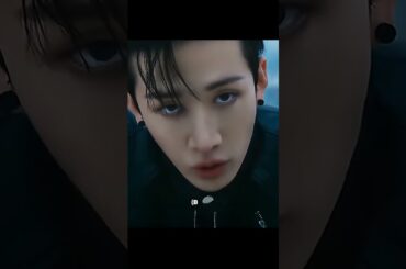 THIS PART IS SO ADDICTIVE!!!#shorts#kpop#straykids#chkchkboom#lyrics#fypシ゚viral#fypシ゚