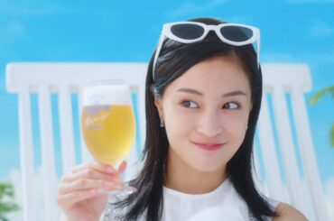 広瀬すず、リラックスタイムにビールを堪能！？CMメイキング&インタビュー映像も公開　ザ・プレミアム・モルツ新WEBCM 「9割本実践してみた」篇