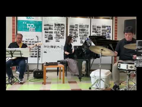 M (Poco Largo)