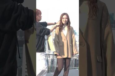 和やかなソロビジュアル撮影の様子📸 | #福原遥主演 新ドラマ「 #透明なわたしたち 」#ABEMA で9/16(月)よる11時スタート