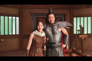 『キングダム 大将軍の帰還』興行収入70億円突破、シリーズNo.1ヒットで大台到達新木優子は胸元ざっくりドレス姿を披露…キングダム豪華キャストのレッドカーペット登場シーン