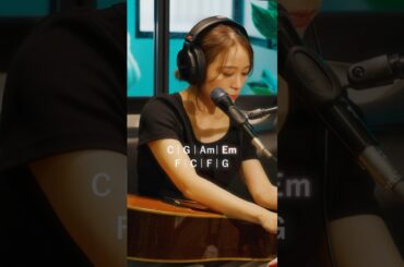 昭和〜令和の歴代名曲メドレーを弾き語り🎸🎤【1971-2021ヒットソング】