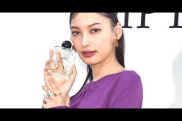 B1- 大政絢、艶やかパープルのドレス 初めての伊勢神宮で「いい気をもらって帰ってきました」