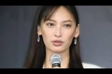 うわぉっ！大政絢のスパッツ姿にネット釘付け「脚の長さ…」「ス、ス、ス、スタイルが」リゾートコーデがエグいって！